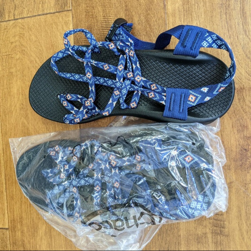 NWT Chaco Sandal